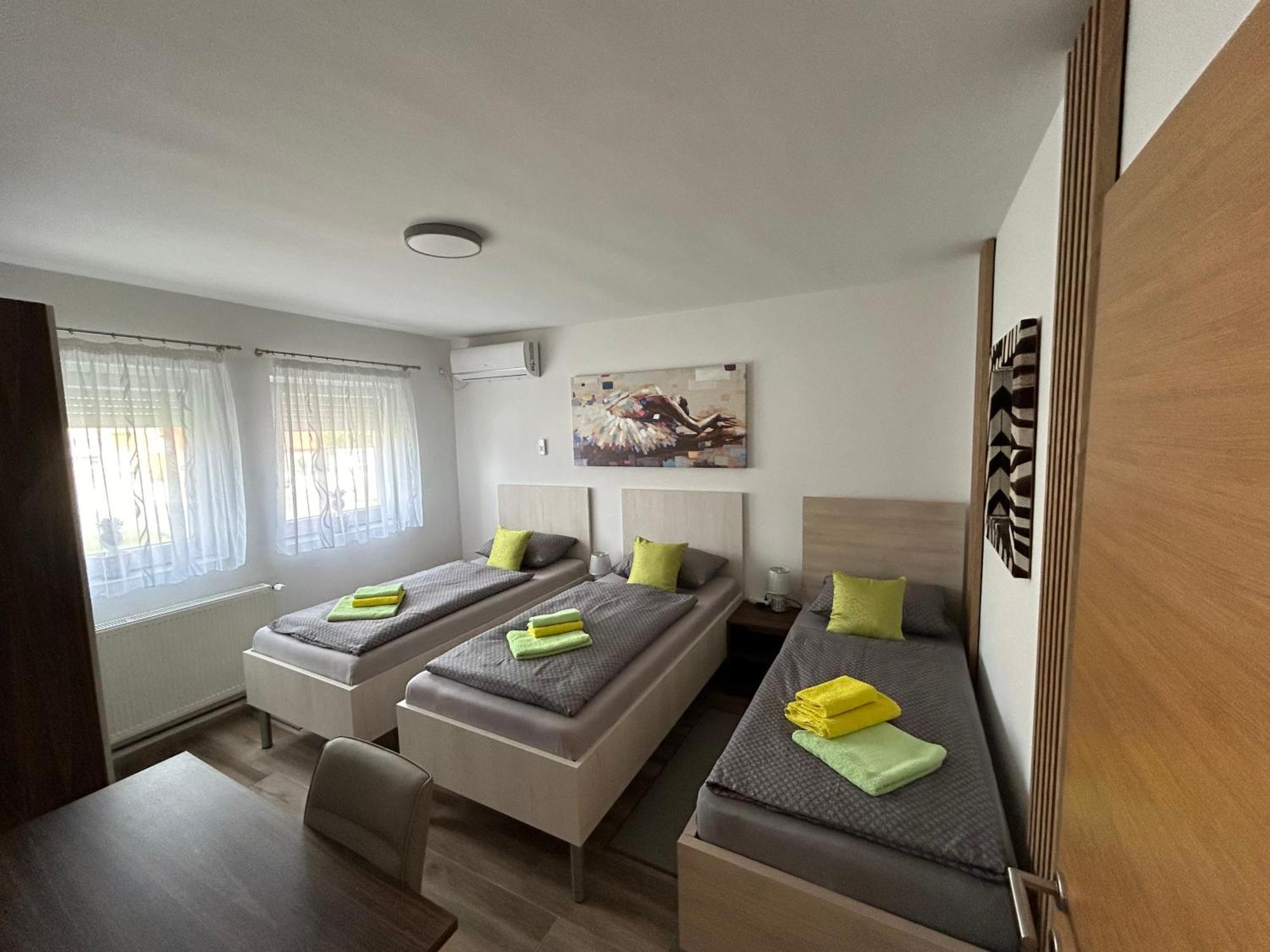 Apartmani Ana Vukovar Zewnętrze zdjęcie